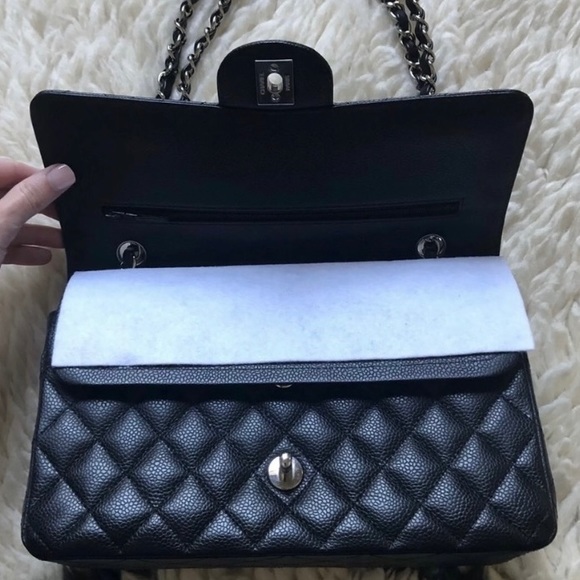 Chanel Medium Classic Double Flap - Picture 3 of 4